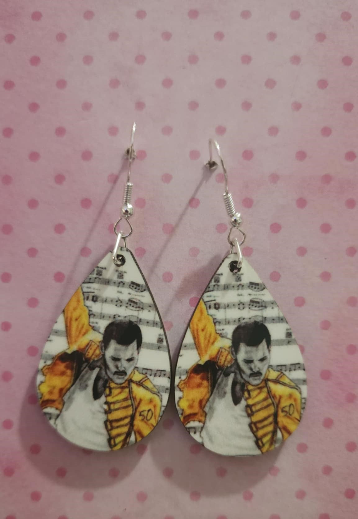 Queen Earrings